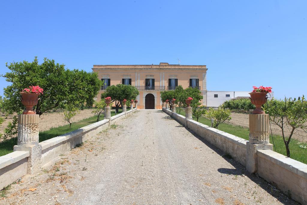 Tenuta Giardini Nuovi Novoli Exteriör bild